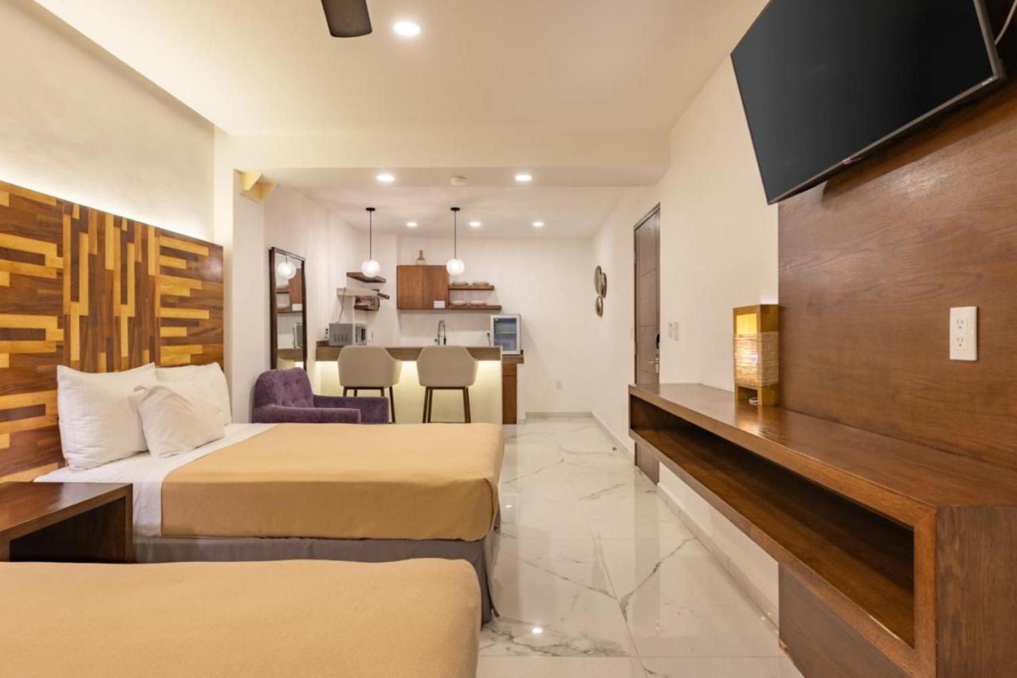Collection O Hotel Marvic Playa del Carmen Exterior foto