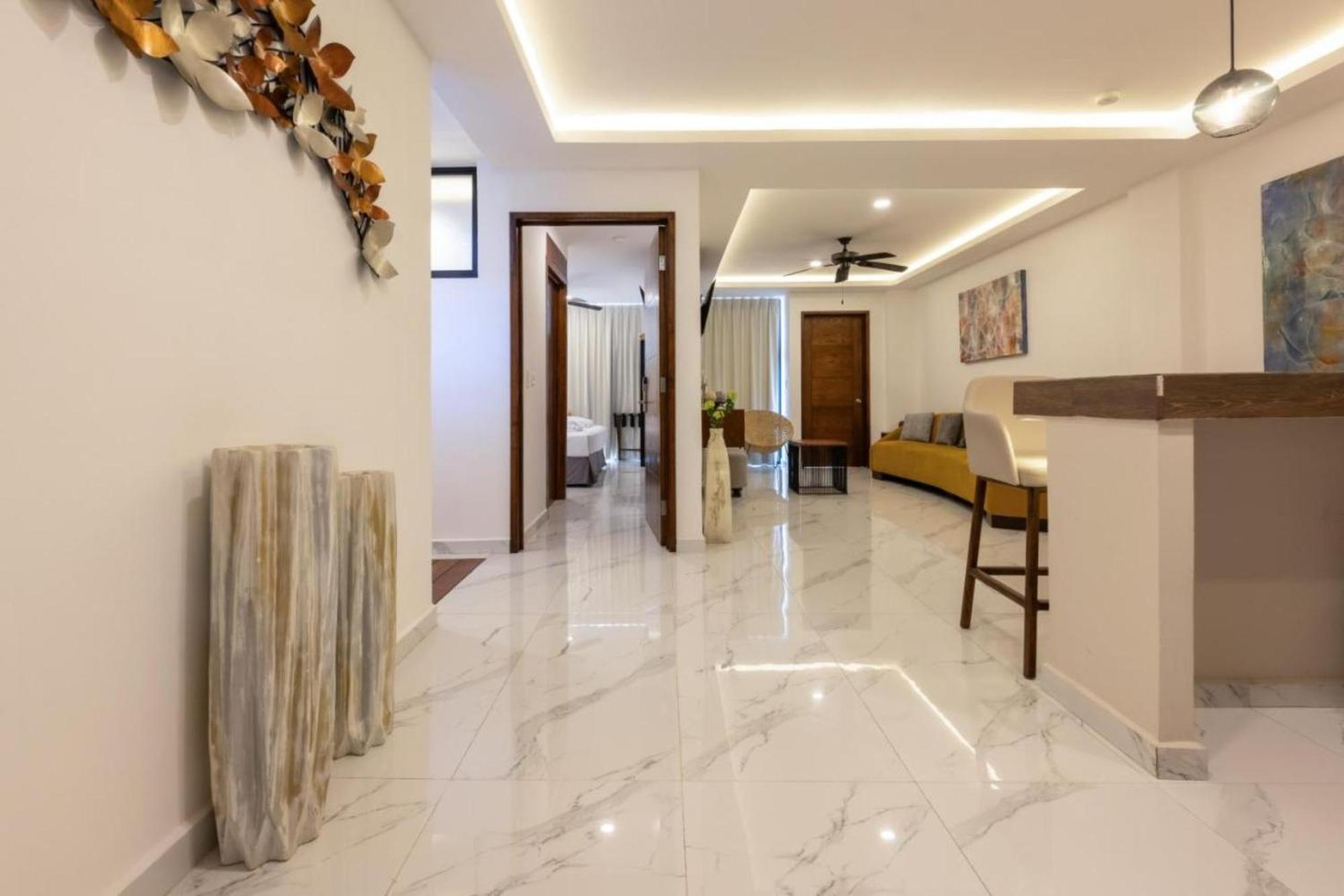 Collection O Hotel Marvic Playa del Carmen Exterior foto